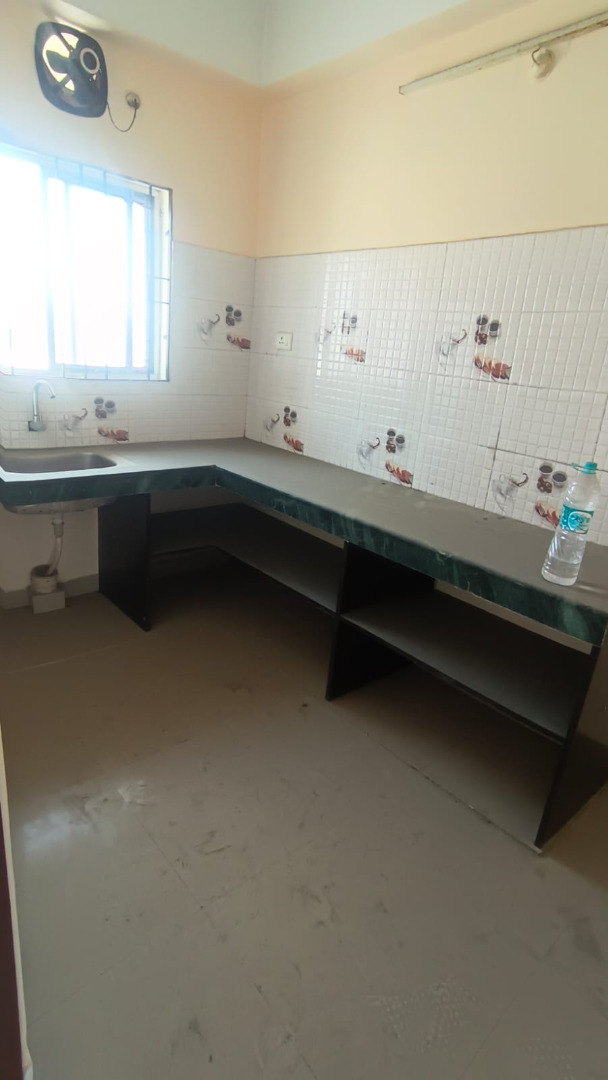 Unfurnished 3bhk in SBI ATM, Kahilipara Main Road, Jatia, Kahilipara, Guwahati, Assam, India for Rent